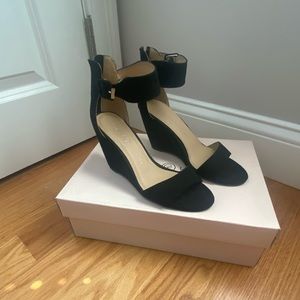 Chinese Laundry Wedge Heel